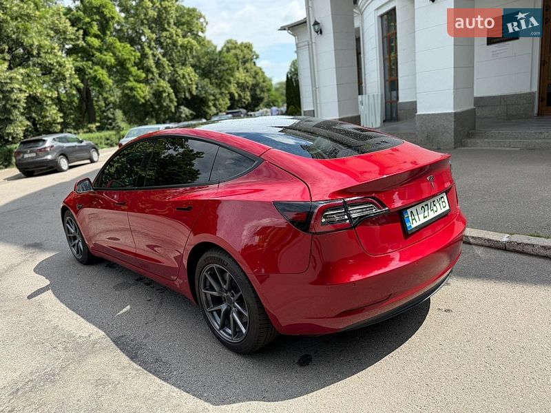 Седан Tesla Model 3 2022 в Білій Церкві
