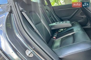 Седан Tesla Model 3 2021 в Києві