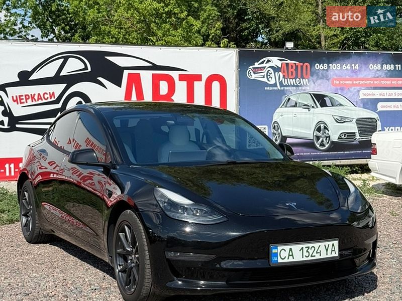 Tesla Model 3 2020