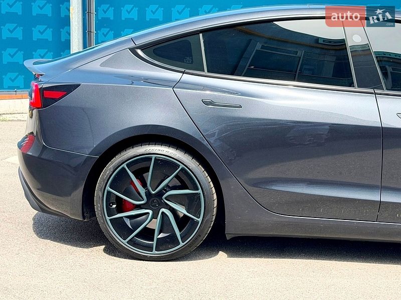 Седан Tesla Model 3 2024 в Києві фото 12 Седан Tesla Model 3 2024 в Києві