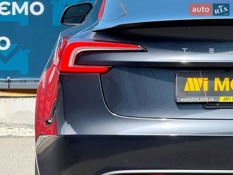 Седан Tesla Model 3 2024 в Києві фото 18 Седан Tesla Model 3 2024 в Києві
