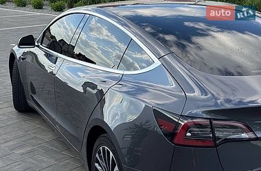 Седан Tesla Model 3 2018 в Луцке