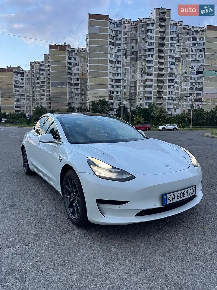 2019 Tesla Model 3 - мініатюра 10