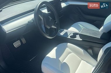 Седан Tesla Model 3 2022 в Киеве