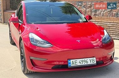Седан Tesla Model 3 2022 в Киеве