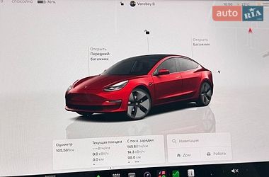 Седан Tesla Model 3 2022 в Киеве