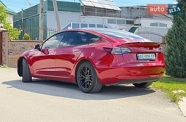 Седан Tesla Model 3 2022 в Киеве