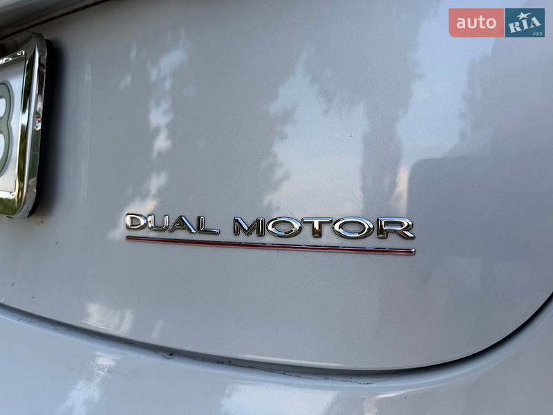 Седан Tesla Model 3 2020 в Одессе