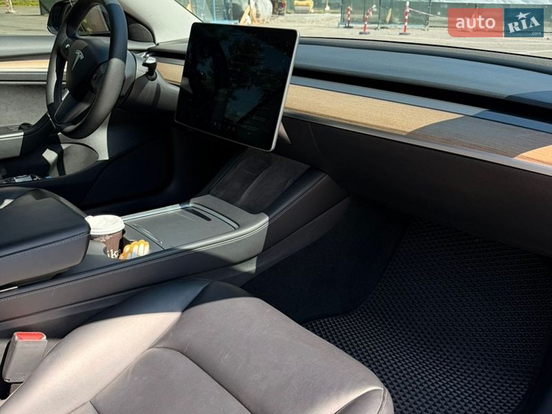 Седан Tesla Model 3 2021 в Днепре фото 13 Седан Tesla Model 3 2021 в Днепре