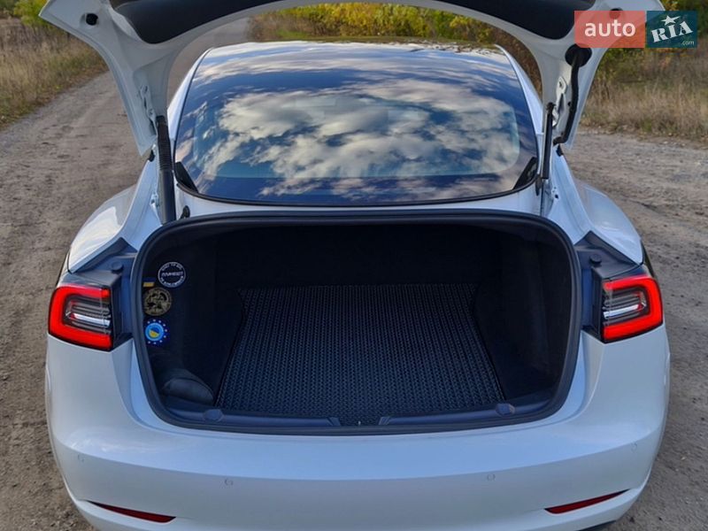 Седан Tesla Model 3 2022 в Житомире фото 16 Седан Tesla Model 3 2022 в Житомире