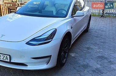 Позашляховик / Кросовер Tesla Model 3 2019 в Дніпрі