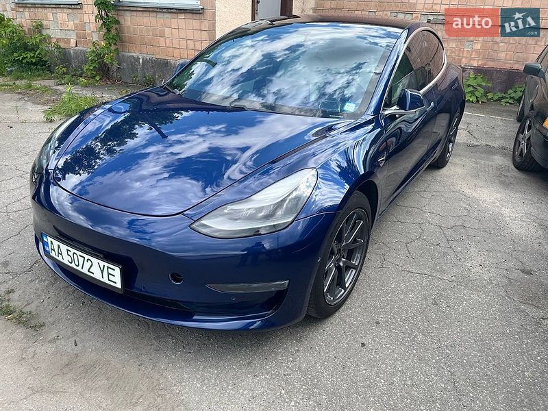 Tesla Model 3 2019