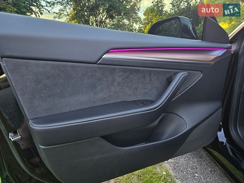 Седан Tesla Model 3 2022 в Харькове