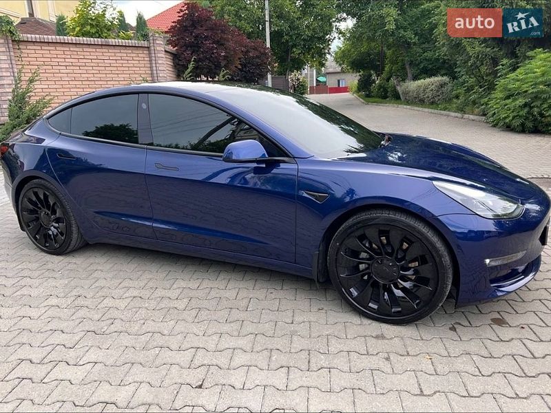 Седан Tesla Model 3 2022 в Черновцах фото 6 Седан Tesla Model 3 2022 в Черновцах