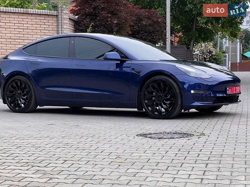 Седан Tesla Model 3 2022 в Черновцах фото 5 Седан Tesla Model 3 2022 в Черновцах
