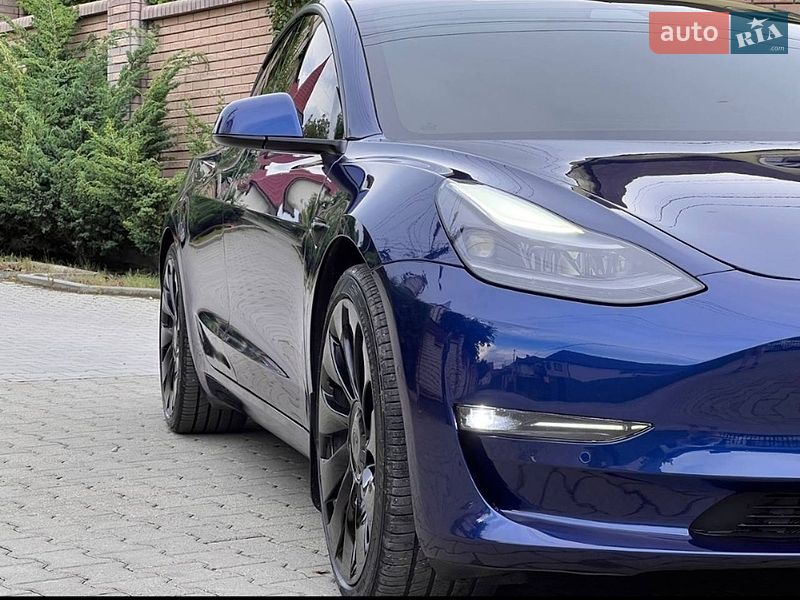 Седан Tesla Model 3 2022 в Черновцах фото 22 Седан Tesla Model 3 2022 в Черновцах