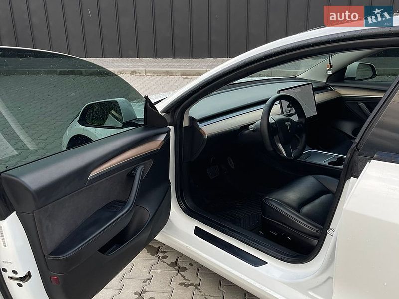 Седан Tesla Model 3 2021 в Каменец-Подольском