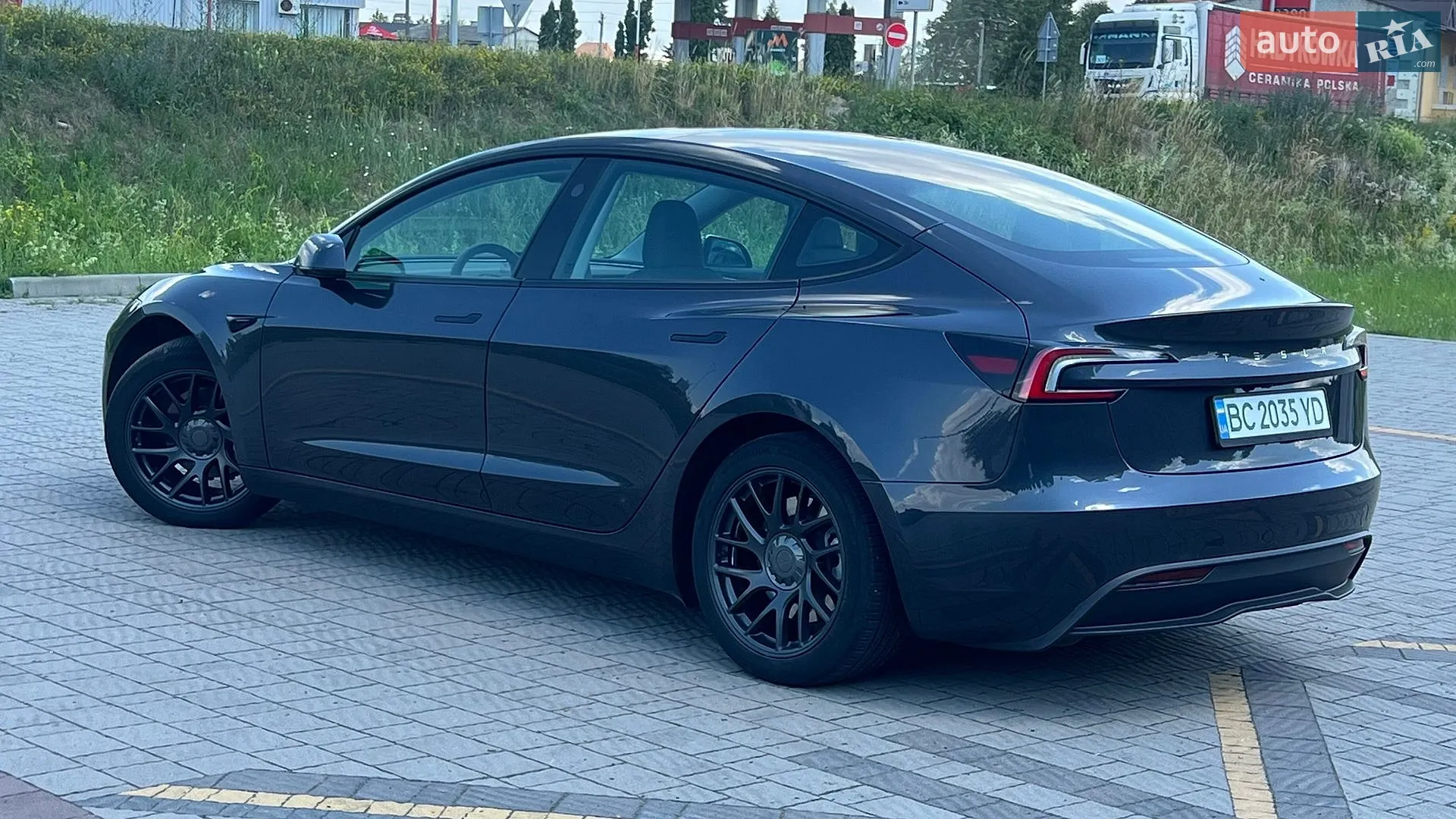 2024 Tesla Model 3 - мініатюра 9