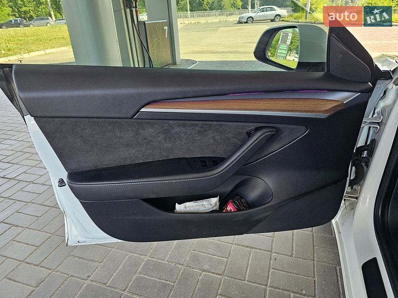 Седан Tesla Model 3 2021 в Кривом Роге фото 27 Седан Tesla Model 3 2021 в Кривом Роге