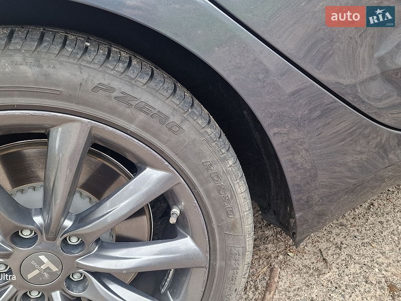 Седан Tesla Model 3 2022 в Черкассах