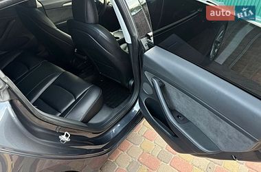 Седан Tesla Model 3 2022 в Киеве