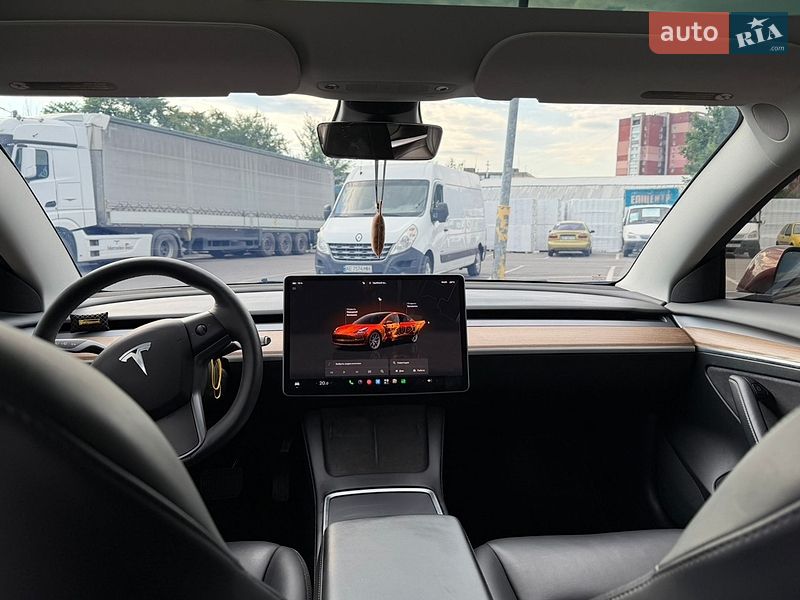 Седан Tesla Model 3 2022 в Дніпрі