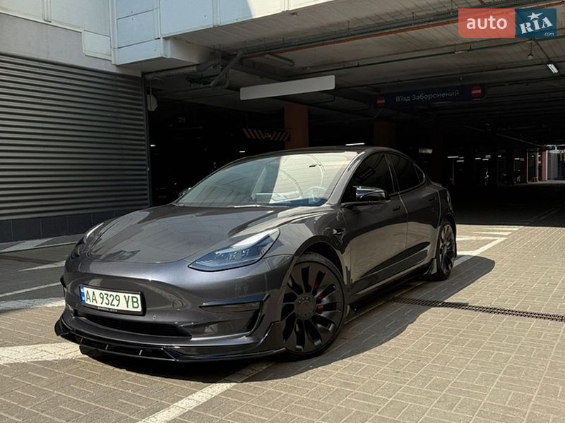 Tesla Model 3 2022