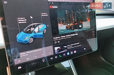 Седан Tesla Model 3 2018 в Полтаве