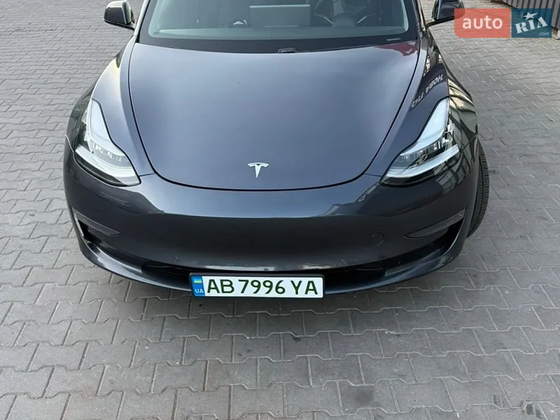 Tesla Model 3 2020