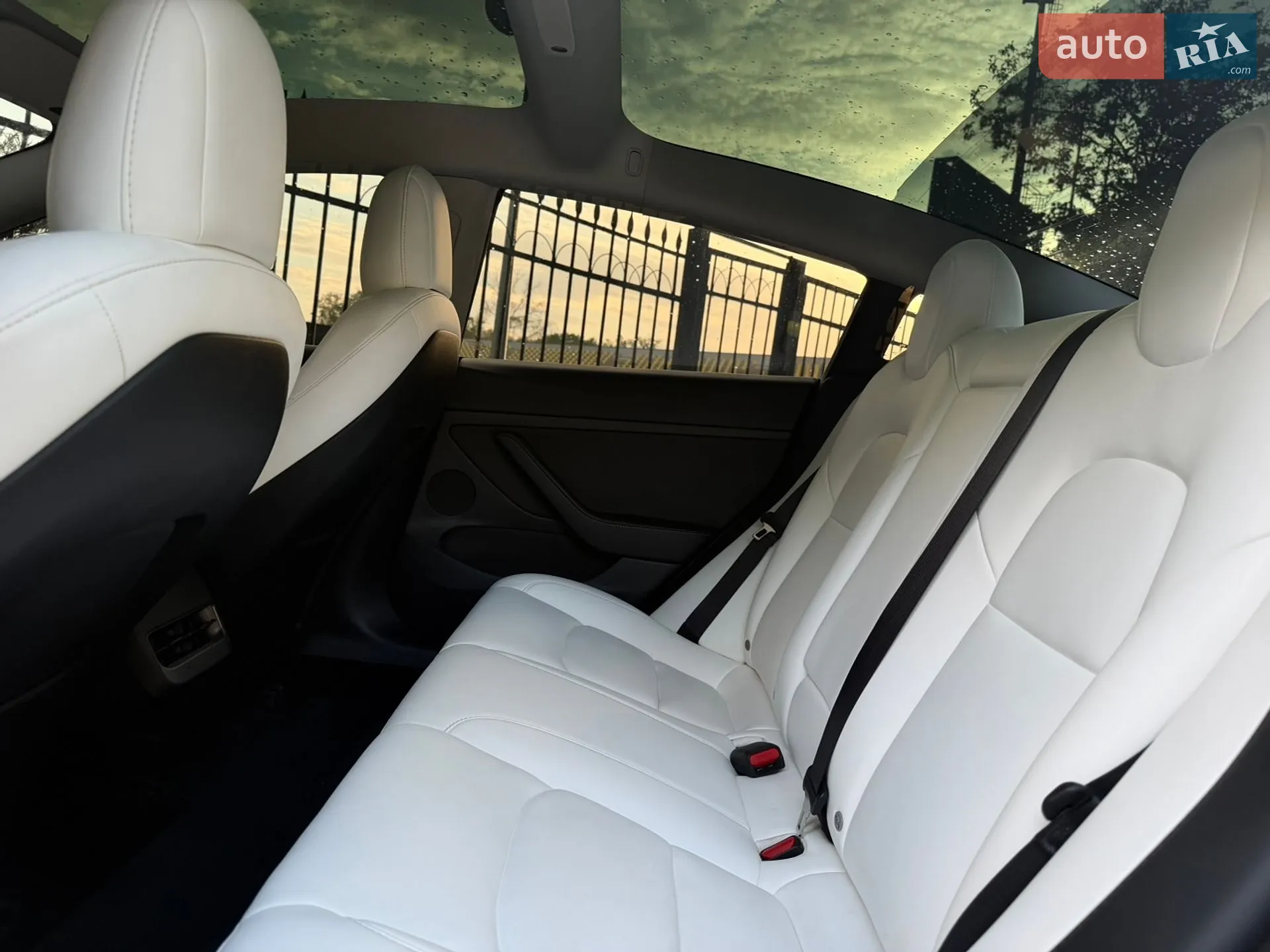 2022 Tesla Model 3 - мініатюра 13