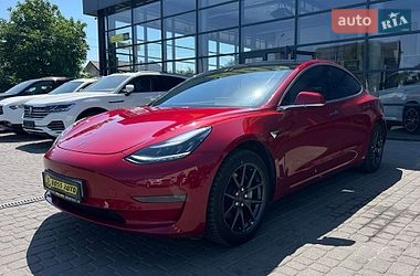 Седан Tesla Model 3 2019 в Ивано-Франковске
