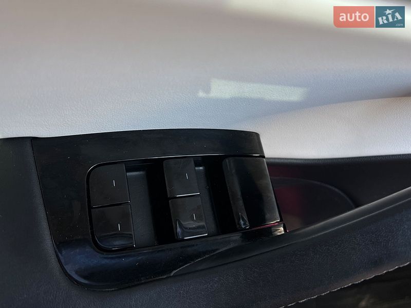 Седан Tesla Model 3 2019 в Ивано-Франковске