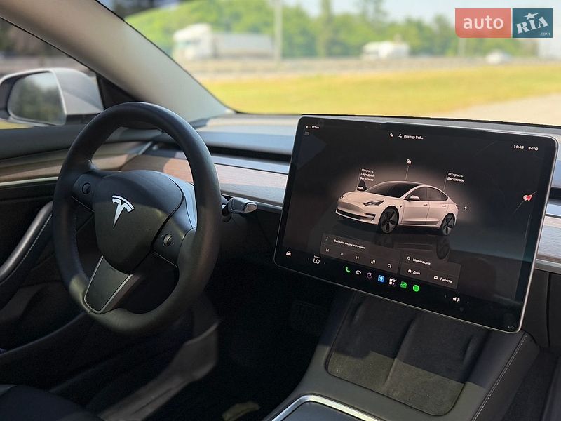 Седан Tesla Model 3 2023 в Киеве
