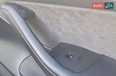 Седан Tesla Model 3 2023 в Ровно