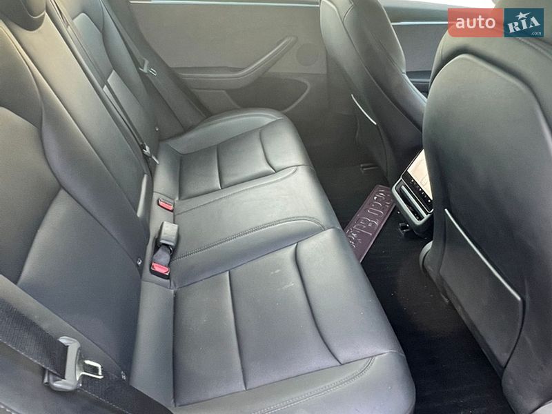 Седан Tesla Model 3 2024 в Луцке фото 16 Седан Tesla Model 3 2024 в Луцке