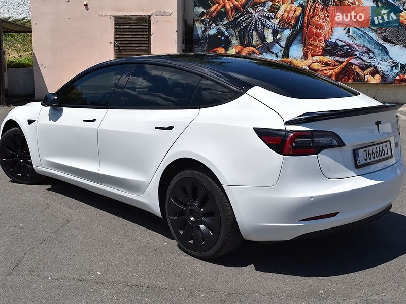 Седан Tesla Model 3 2020 в Одесі