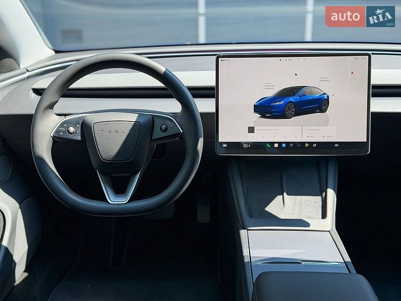 Седан Tesla Model 3 2024 в Киеве
