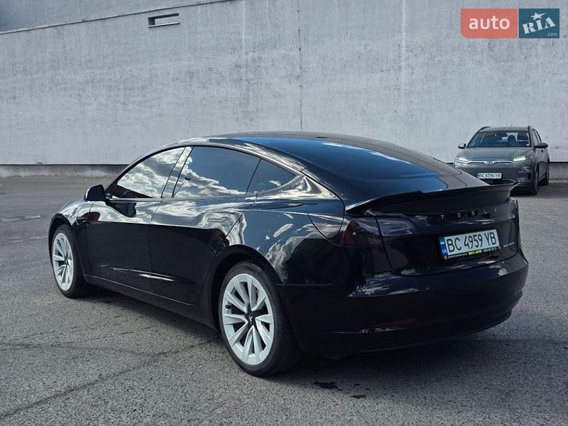 Седан Tesla Model 3 2021 в Львові фото 3 Седан Tesla Model 3 2021 в Львові