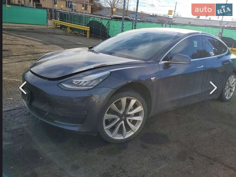 Tesla Model 3 2019