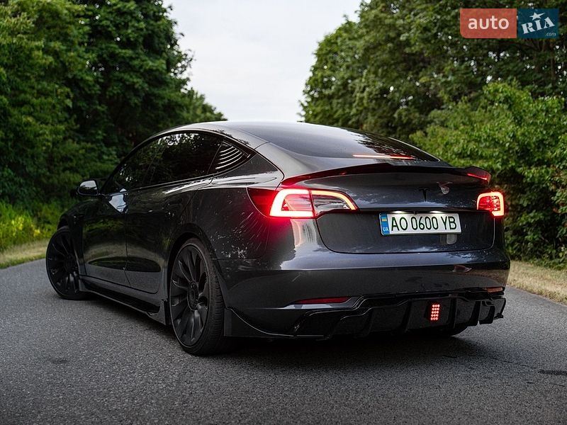 Седан Tesla Model 3 2023 в Львове фото 5 Седан Tesla Model 3 2023 в Львове