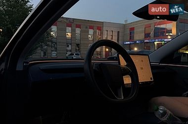 Седан Tesla Model 3 2024 в Дніпрі