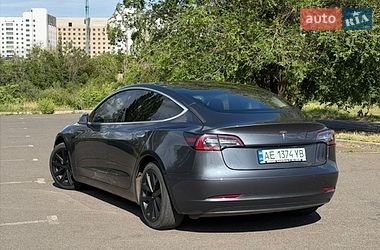 Седан Tesla Model 3 2018 в Кривому Розі
