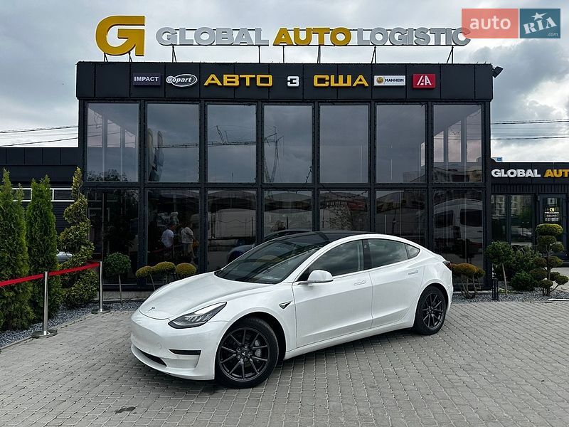 Tesla Model 3 2019