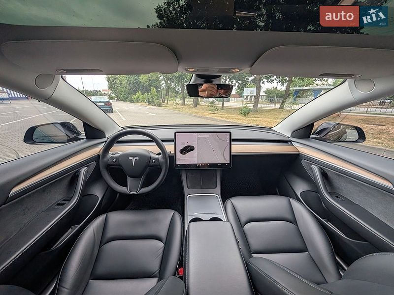 Седан Tesla Model 3 2021 в Коломые