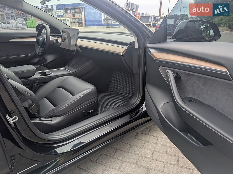 Седан Tesla Model 3 2021 в Коломые