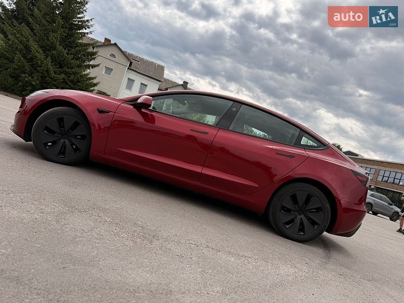 Седан Tesla Model 3 2025 в Рівному фото 9 Седан Tesla Model 3 2025 в Рівному