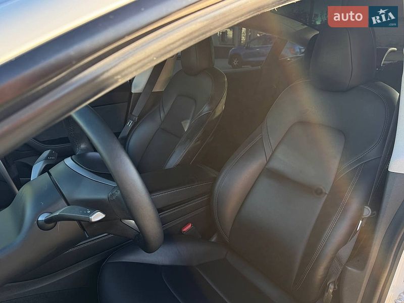 Седан Tesla Model 3 2021 в Золочеве фото 12 Седан Tesla Model 3 2021 в Золочеве