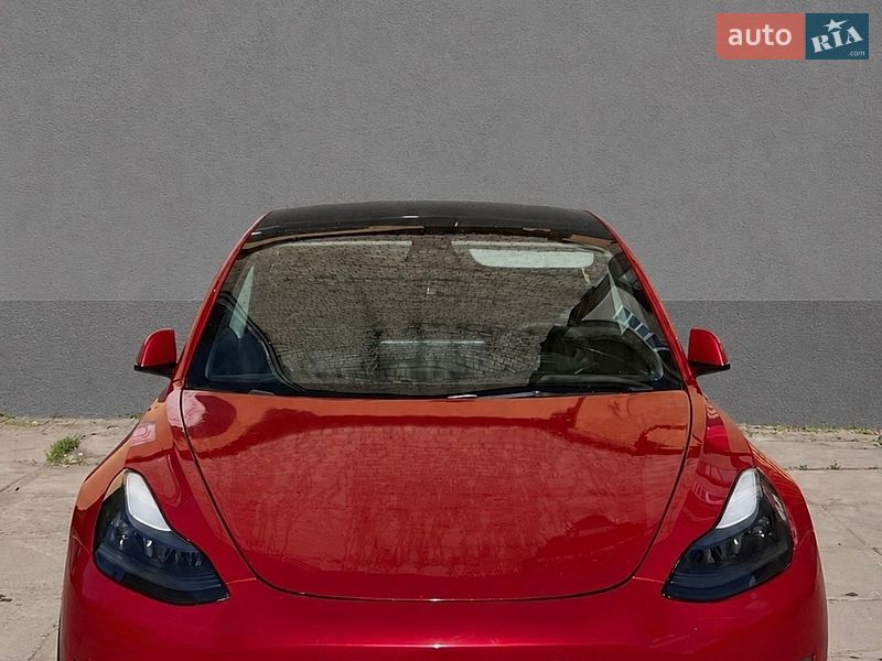 Седан Tesla Model 3 2022 в Чернівцях фото Седан Tesla Model 3 2022 в Чернівцях