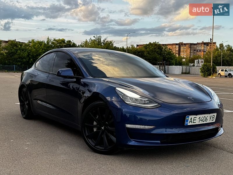 Tesla Model 3 2019