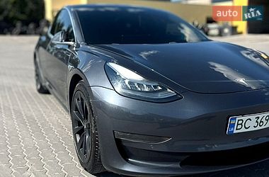 Седан Tesla Model 3 2020 в Львові